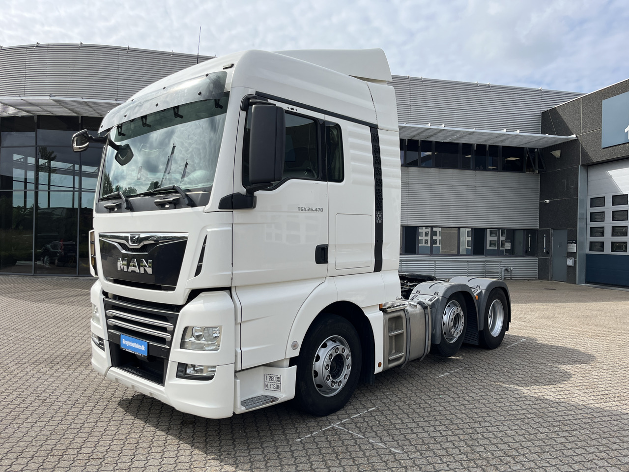 MAN TGX 26.470 6x2-2 - Vilcējs: foto 1 MAN TGX 26.470 6x2-2 - Vilcējs: foto 1