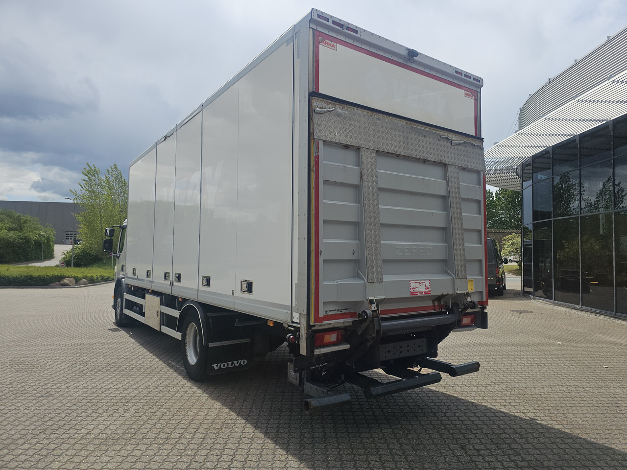 Volvo FE320 - Kravas automašīna refrižerators: foto 4 Volvo FE320 - Kravas automašīna refrižerators: foto 4