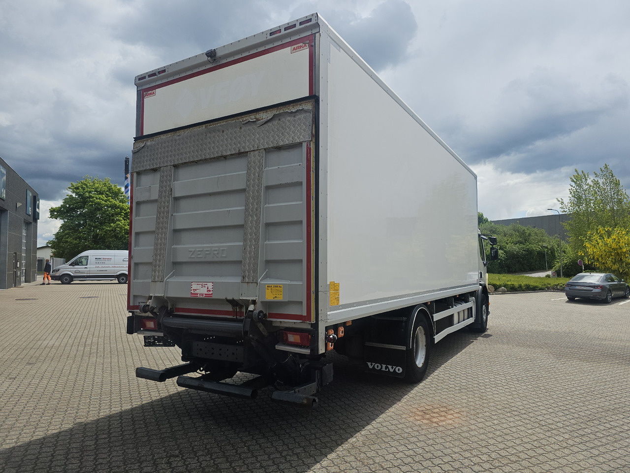Volvo FE320 - Kravas automašīna refrižerators: foto 3 Volvo FE320 - Kravas automašīna refrižerators: foto 3