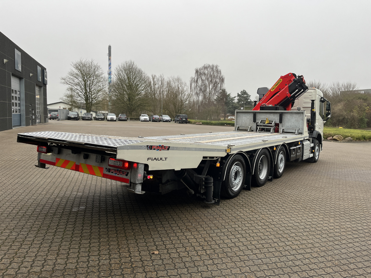 Volvo FM500 - Autovedējs, Kravas auto ar manipulatoru: foto 5 Volvo FM500 - Autovedējs, Kravas auto ar manipulatoru: foto 5