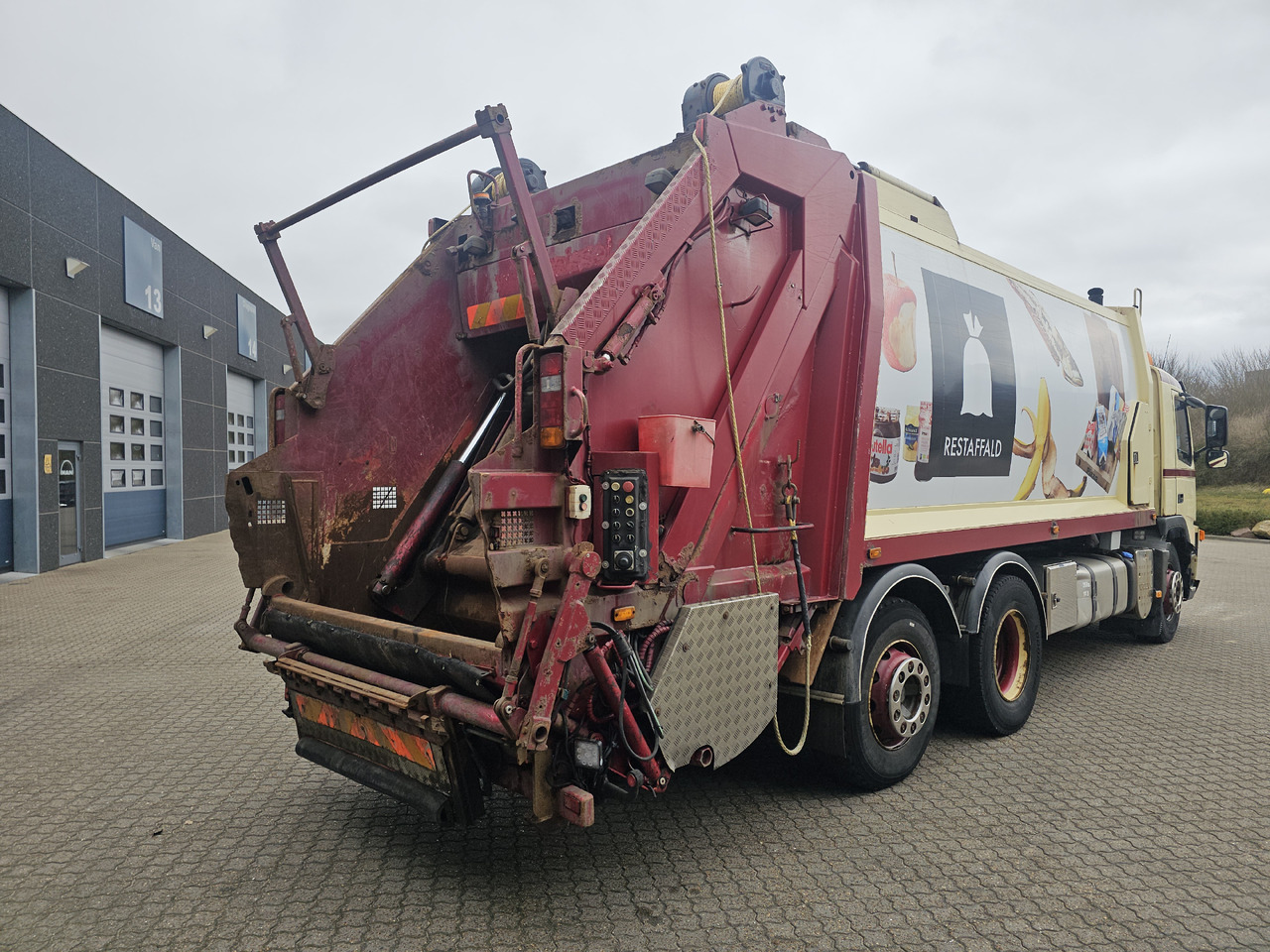 Atkritumu vedējs Volvo FM9 6x2: foto 7