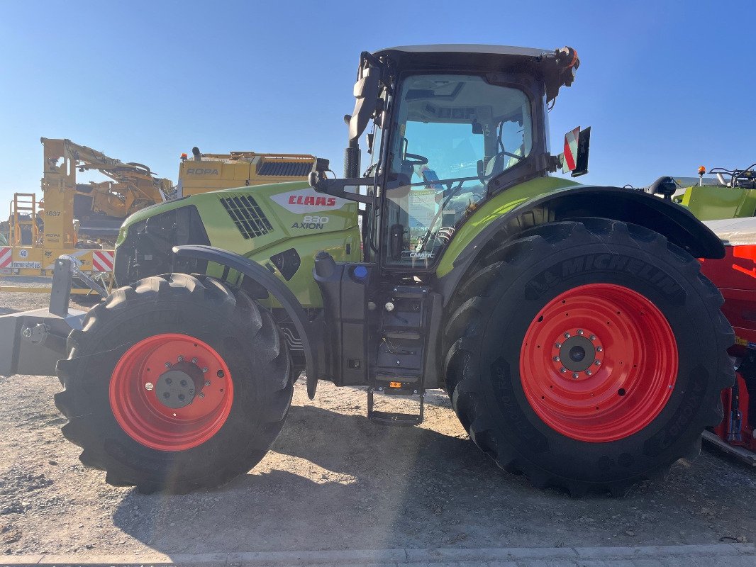 CLAAS Axion 830 CMATIC - Traktors: foto 1 CLAAS Axion 830 CMATIC - Traktors: foto 1