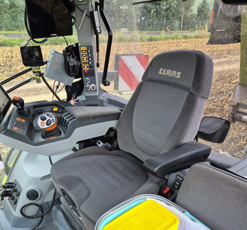Traktors CLAAS Axion 870: foto 8
