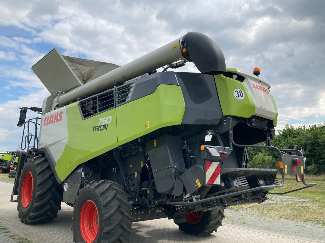CLAAS Trion 750 - Labības kombains: foto 5 CLAAS Trion 750 - Labības kombains: foto 5