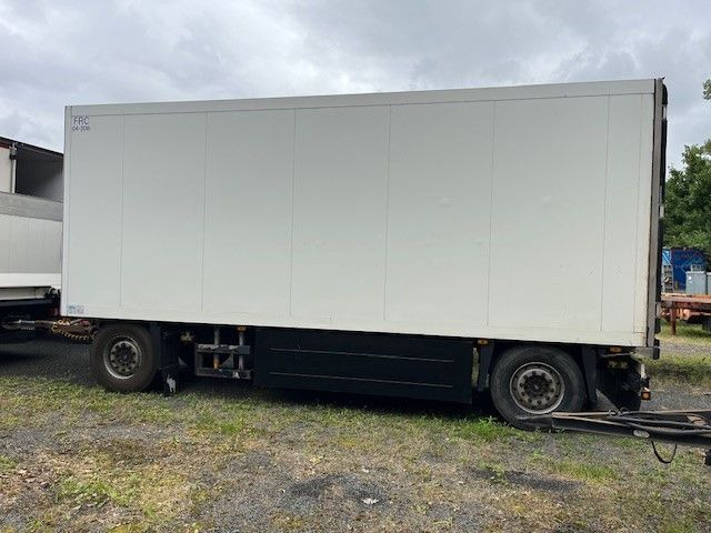 Schmitz Cargobull TK Anhänger Thermoking SL100 Rohrbahn Fleisch - Piekabe refrižerators: foto 3 Schmitz Cargobull TK Anhänger Thermoking SL100 Rohrbahn Fleisch - Piekabe refrižerators: foto 3