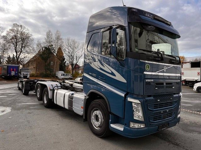 Volvo FH 460 Globetrotter Meiller Abrollkipper - Pacēlājs ar āķi: foto 1 Volvo FH 460 Globetrotter Meiller Abrollkipper - Pacēlājs ar āķi: foto 1