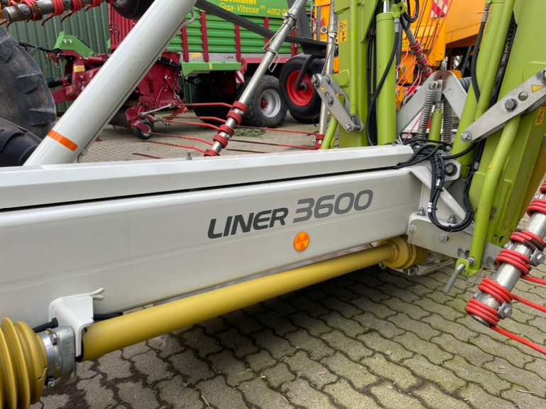 CLAAS Liner 3600 - Vālotājs/ Ārdītājs: foto 4 CLAAS Liner 3600 - Vālotājs/ Ārdītājs: foto 4