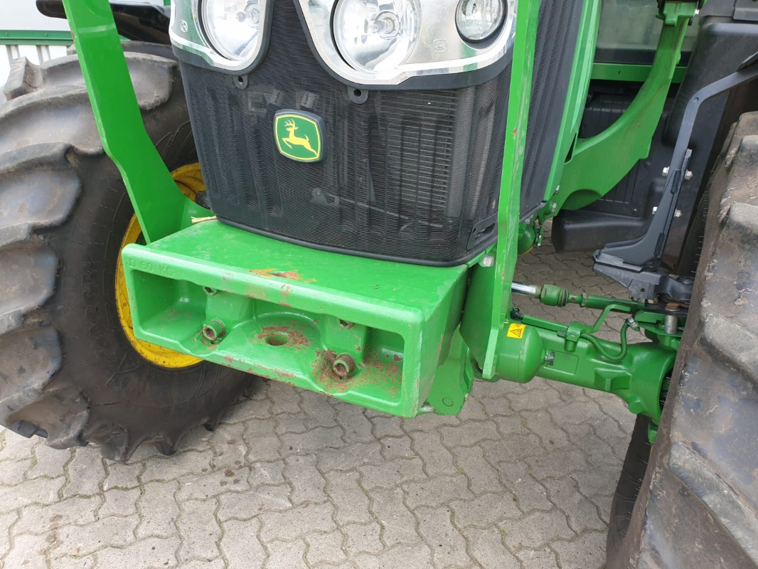 John Deere 6090M - Traktors: foto 5 John Deere 6090M - Traktors: foto 5