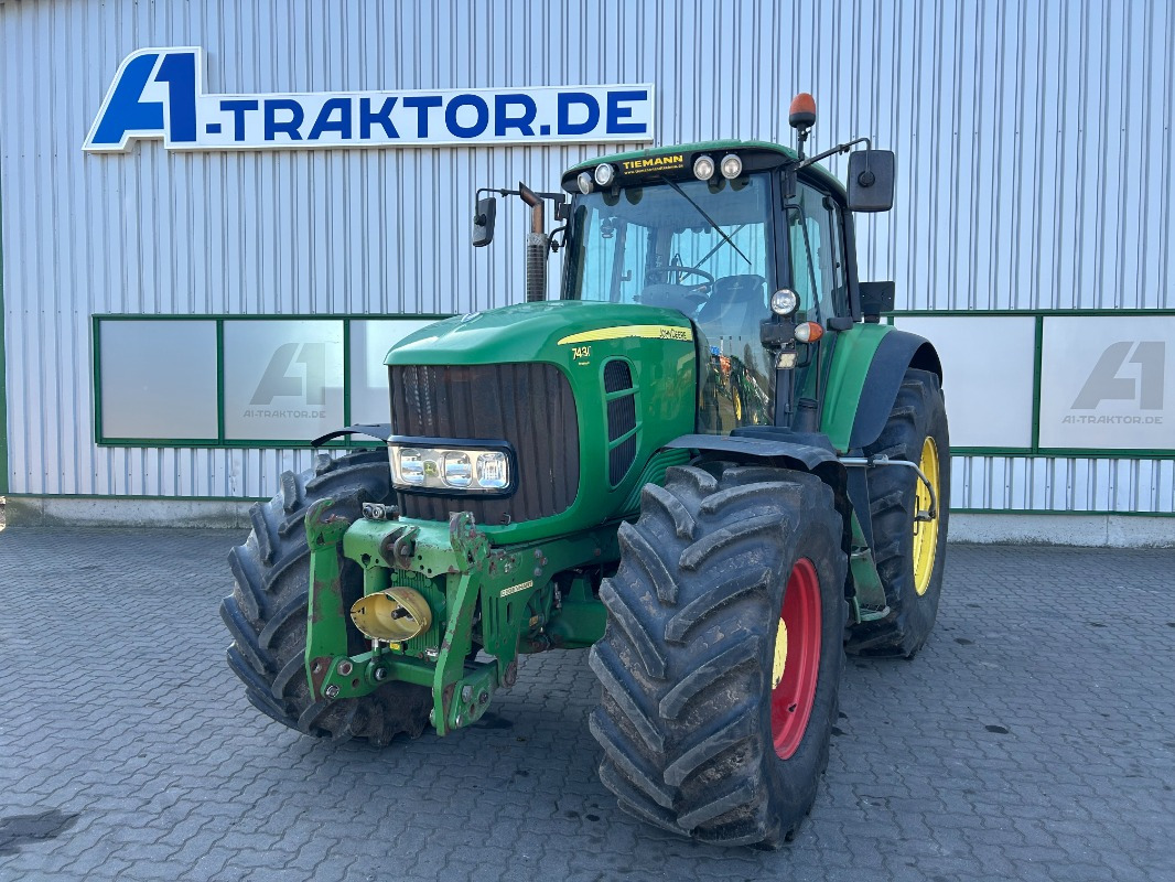 John Deere 7430 PREMIUM - Traktors: foto 1 John Deere 7430 PREMIUM - Traktors: foto 1