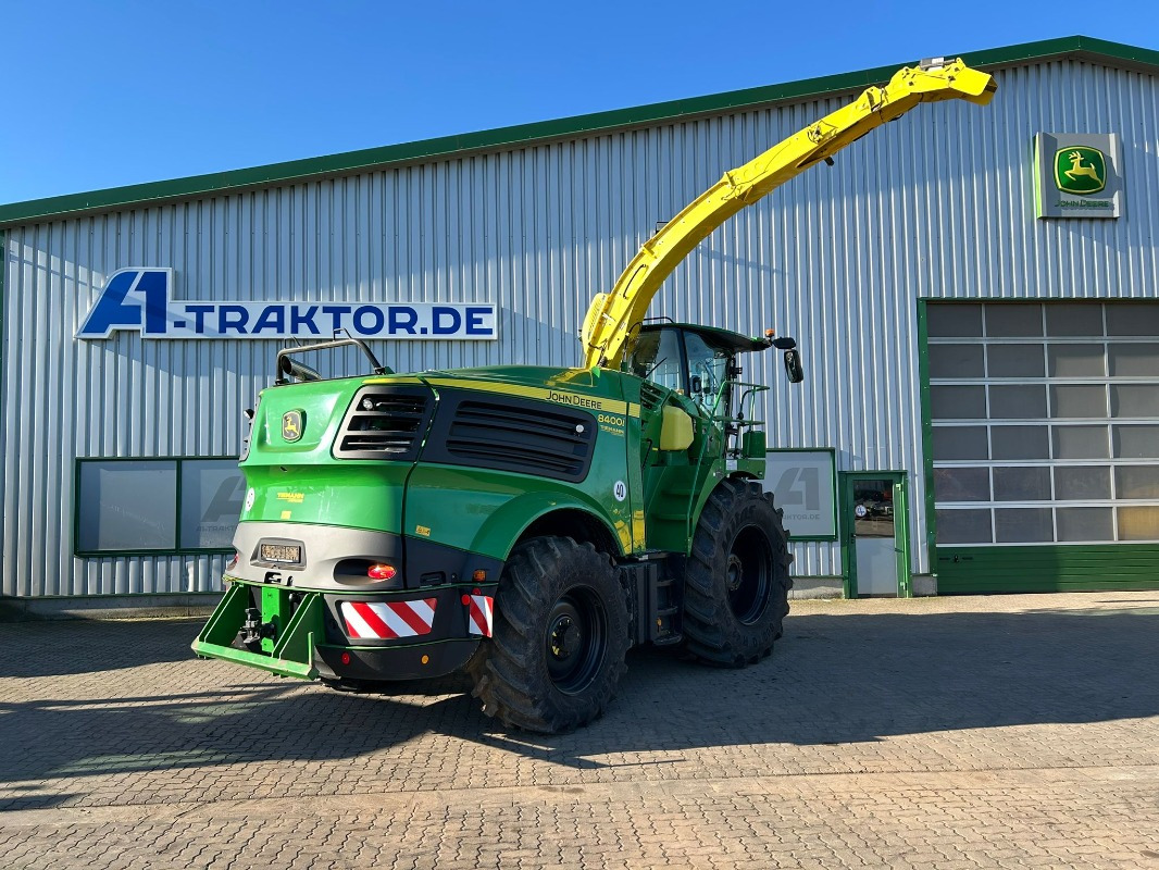John Deere 8400i - Kombains: foto 3 John Deere 8400i - Kombains: foto 3