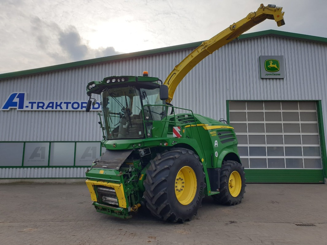 John Deere 8600I - Kombains: foto 1 John Deere 8600I - Kombains: foto 1