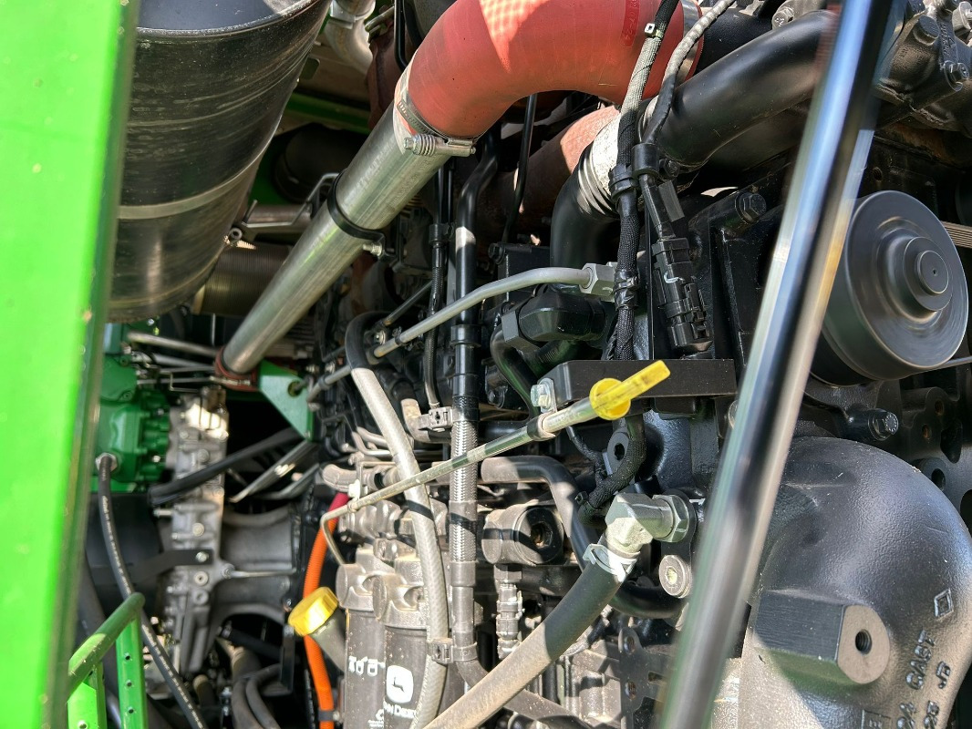 John Deere 9700i - Kombains: foto 4 John Deere 9700i - Kombains: foto 4