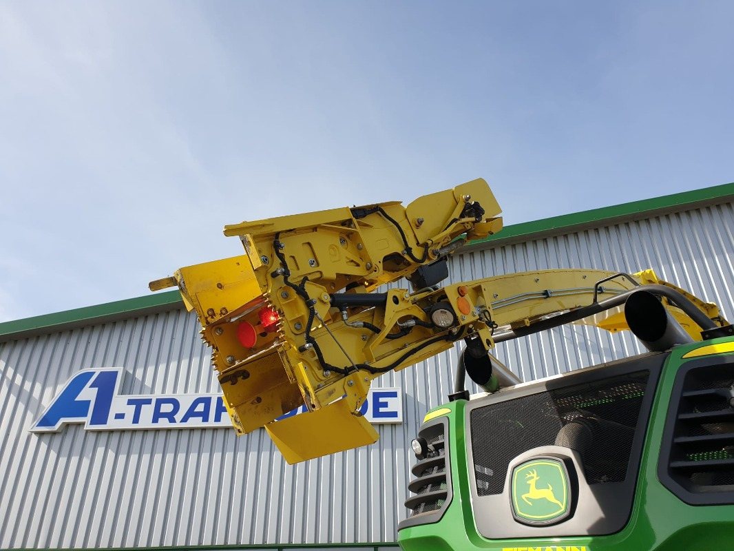 Kombains John Deere 9900: foto 8