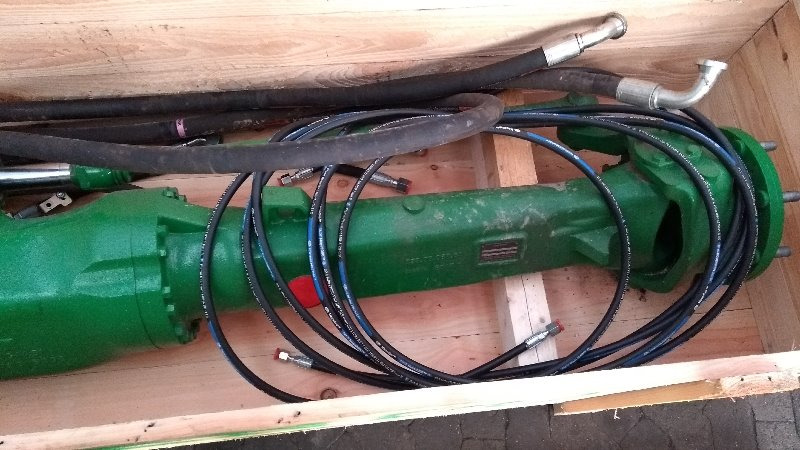 John Deere HINTERACHSE FÜR JD MÄHDRESCHER T660/670 - Hidraulika - Lauksaimniecības tehnika: foto 3 John Deere HINTERACHSE FÜR JD MÄHDRESCHER T660/670 - Hidraulika - Lauksaimniecības tehnika: foto 3