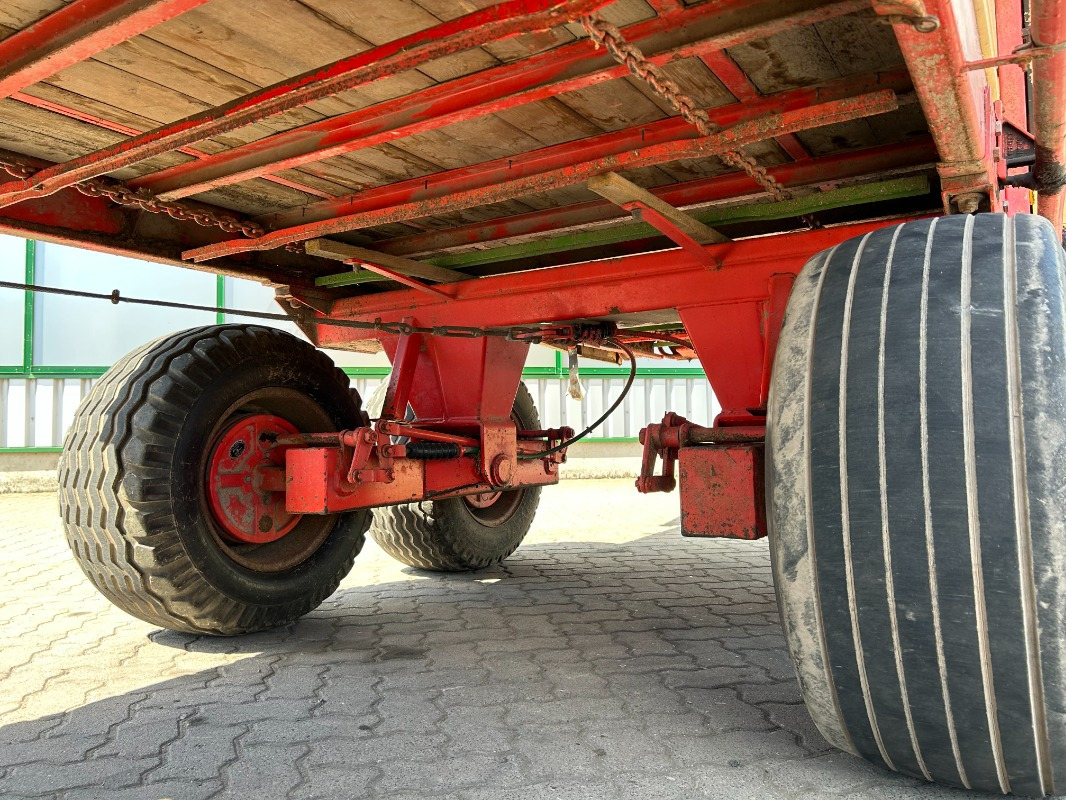Krone Turbo 5000 T - Savācējpiekabe: foto 5 Krone Turbo 5000 T - Savācējpiekabe: foto 5