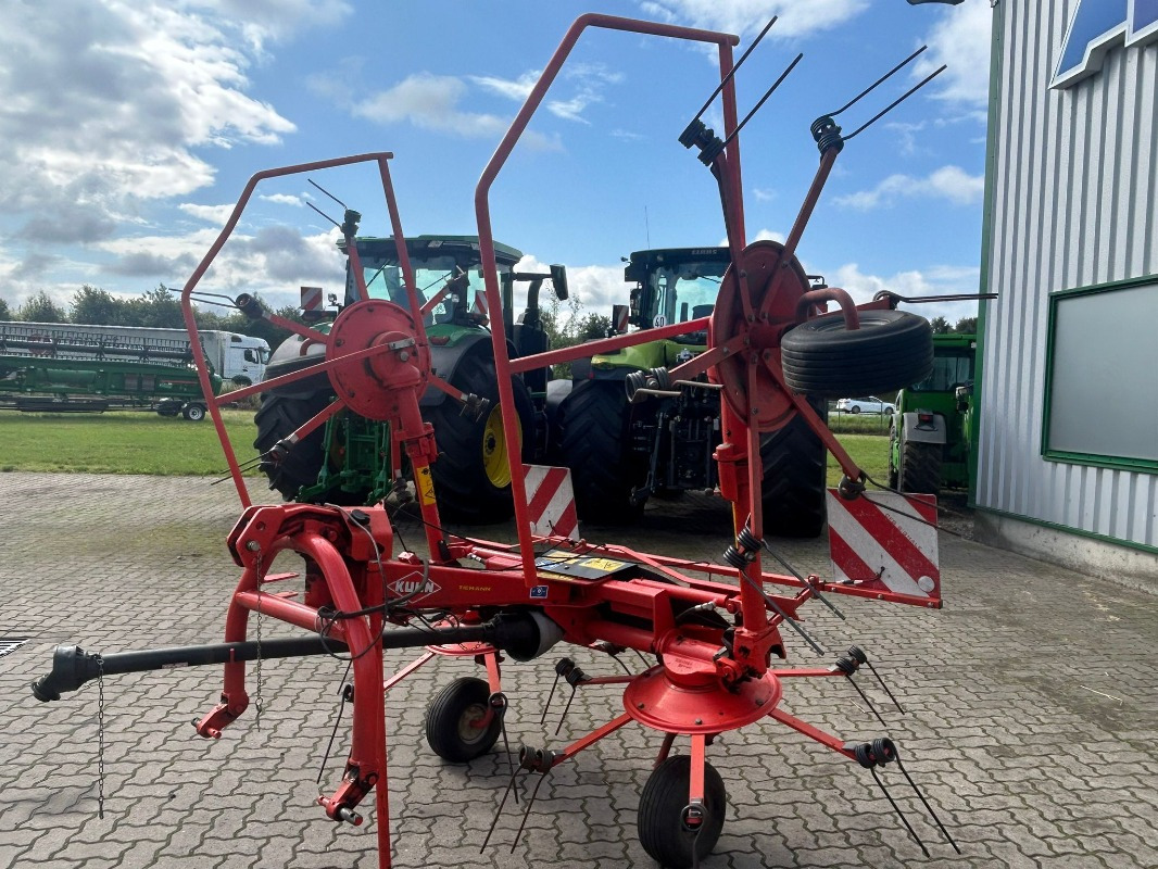 Kuhn GF 502 - Vālotājs/ Ārdītājs: foto 4 Kuhn GF 502 - Vālotājs/ Ārdītājs: foto 4