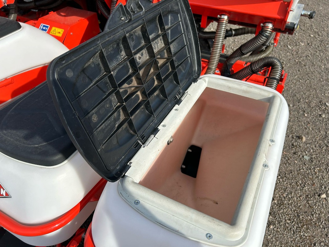 Kuhn Maxima 3 RT E *DEMO* - Sēšanas tehnika: foto 3 Kuhn Maxima 3 RT E *DEMO* - Sēšanas tehnika: foto 3