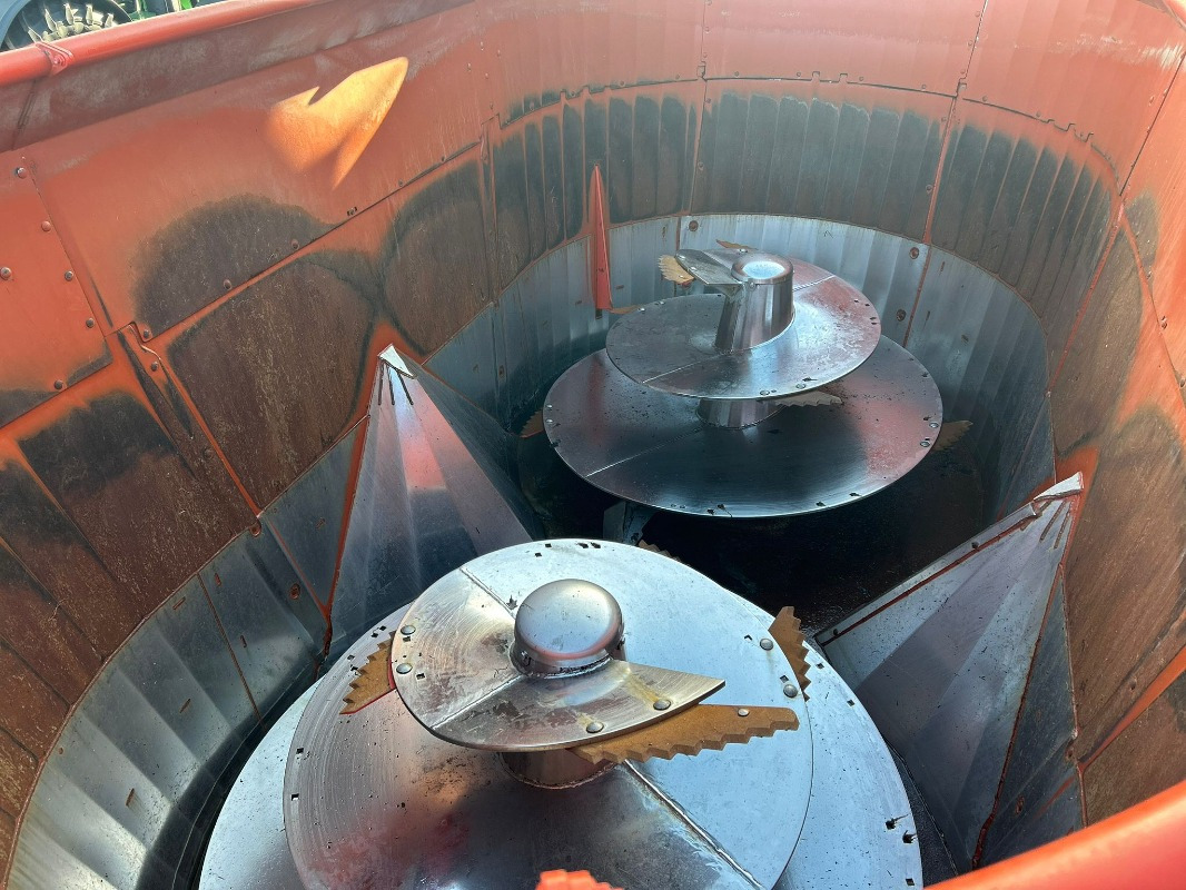 Kuhn Profile 30.2 CL - Lopbarības mikseris: foto 2 Kuhn Profile 30.2 CL - Lopbarības mikseris: foto 2