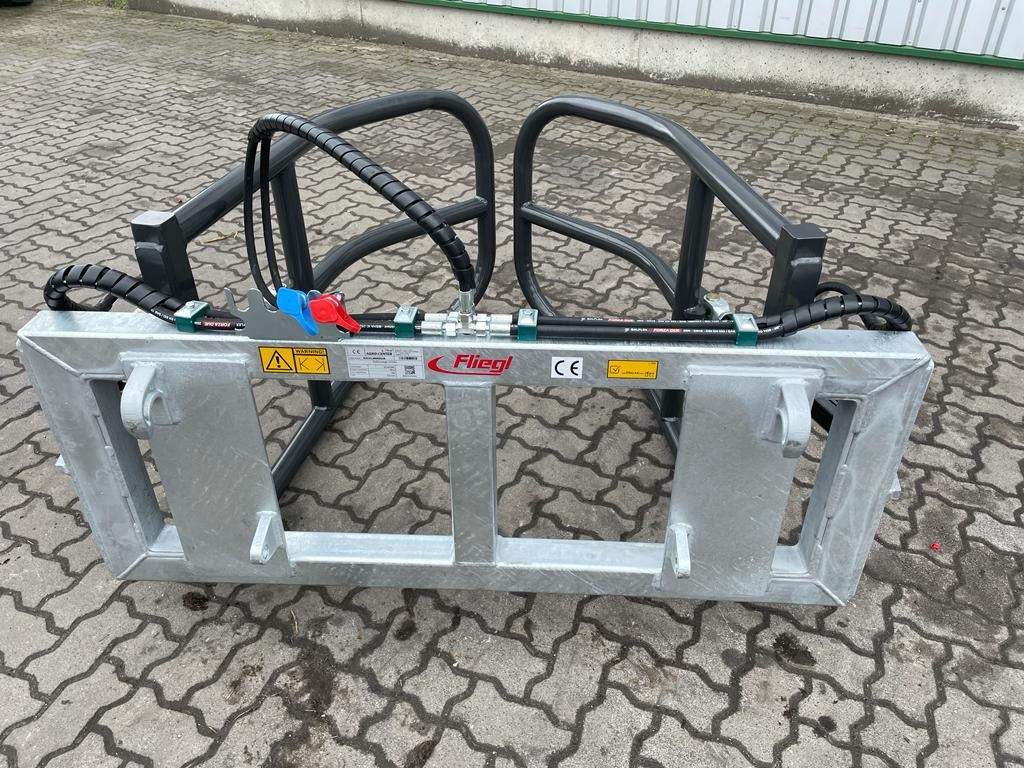 Fliegl Ballenzange ''Small'' **Sonderpreis** - Papildaprīkojums: foto 3 Fliegl Ballenzange ''Small'' **Sonderpreis** - Papildaprīkojums: foto 3