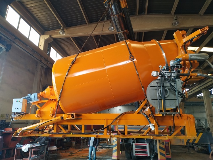 NT MAKINA ALUMINUM MELTING MIXER - Maisītāja rotējošais cilindrs: foto 5 NT MAKINA ALUMINUM MELTING MIXER - Maisītāja rotējošais cilindrs: foto 5