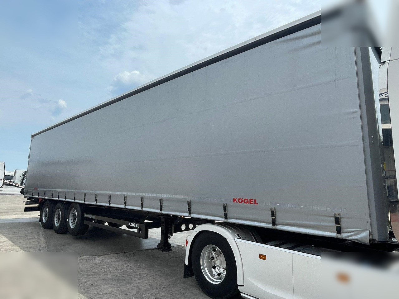 KÖGEL - Tenta puspiekabe: foto 4 KÖGEL - Tenta puspiekabe: foto 4