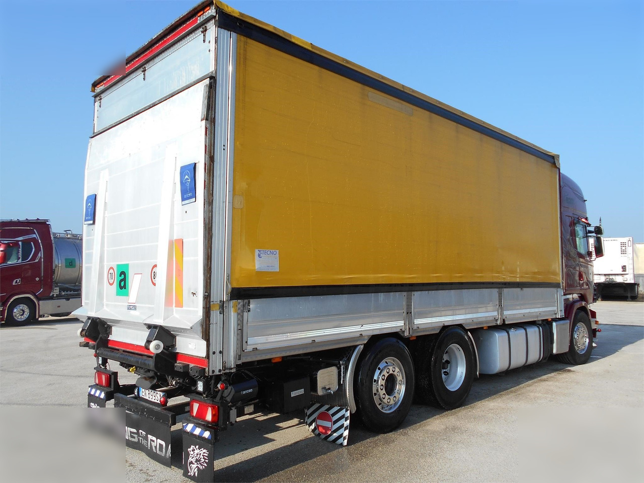 SCANIA R620 - Kravas automašīna ar tentu: foto 4 SCANIA R620 - Kravas automašīna ar tentu: foto 4