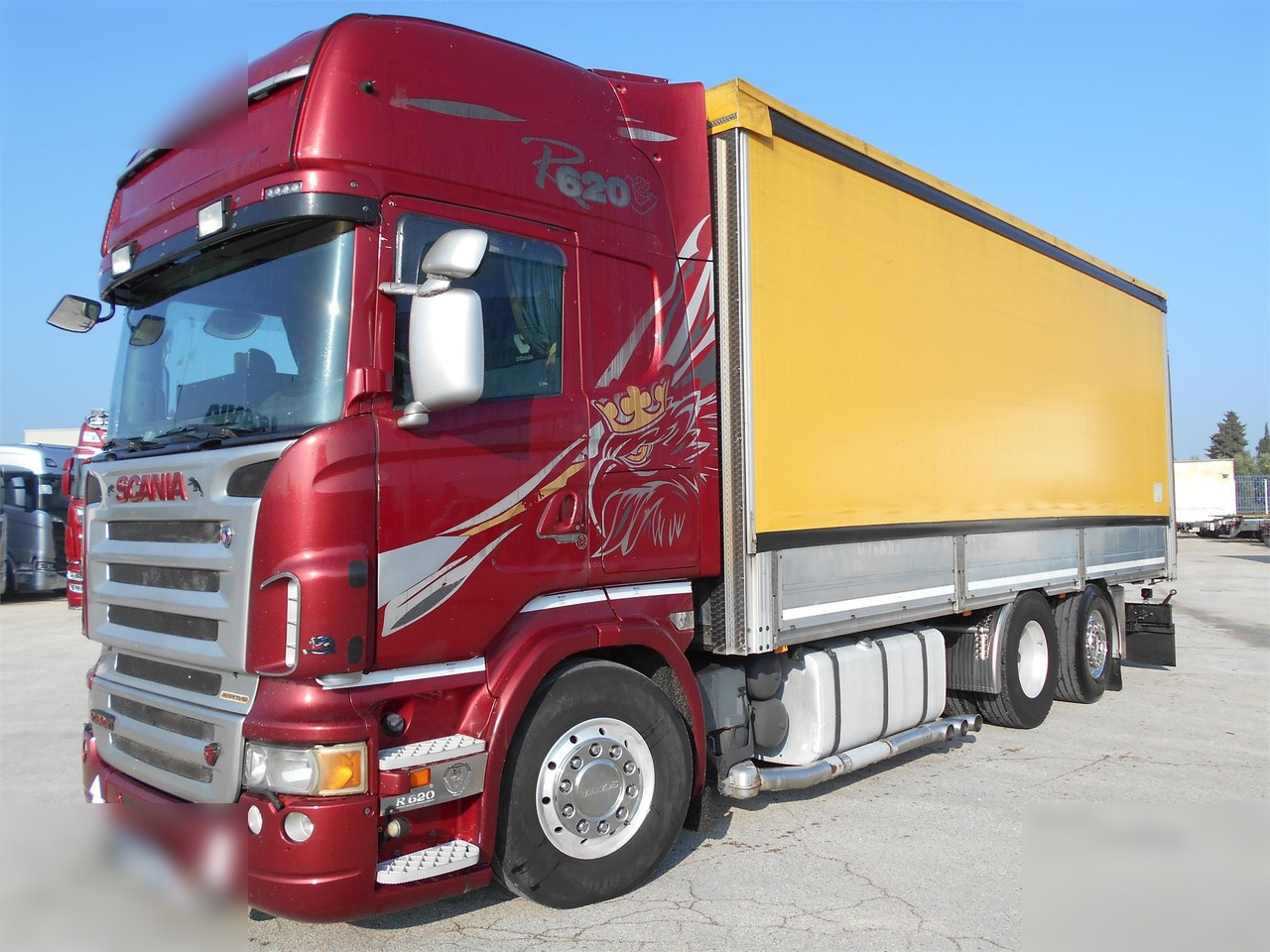 SCANIA R620 - Kravas automašīna ar tentu: foto 1 SCANIA R620 - Kravas automašīna ar tentu: foto 1