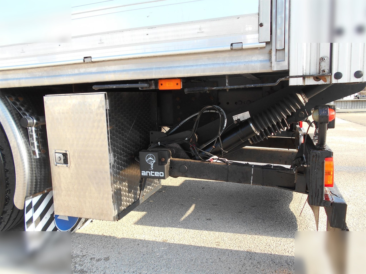 SCANIA R620 - Kravas automašīna ar tentu: foto 5 SCANIA R620 - Kravas automašīna ar tentu: foto 5