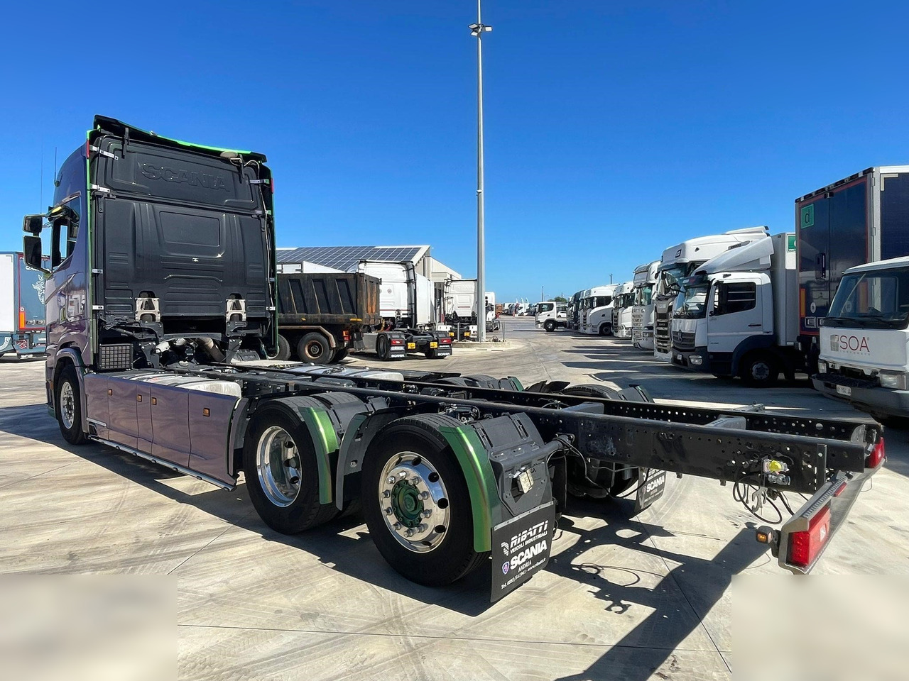 SCANIA S520 - Šasija kravas automašīna: foto 3 SCANIA S520 - Šasija kravas automašīna: foto 3