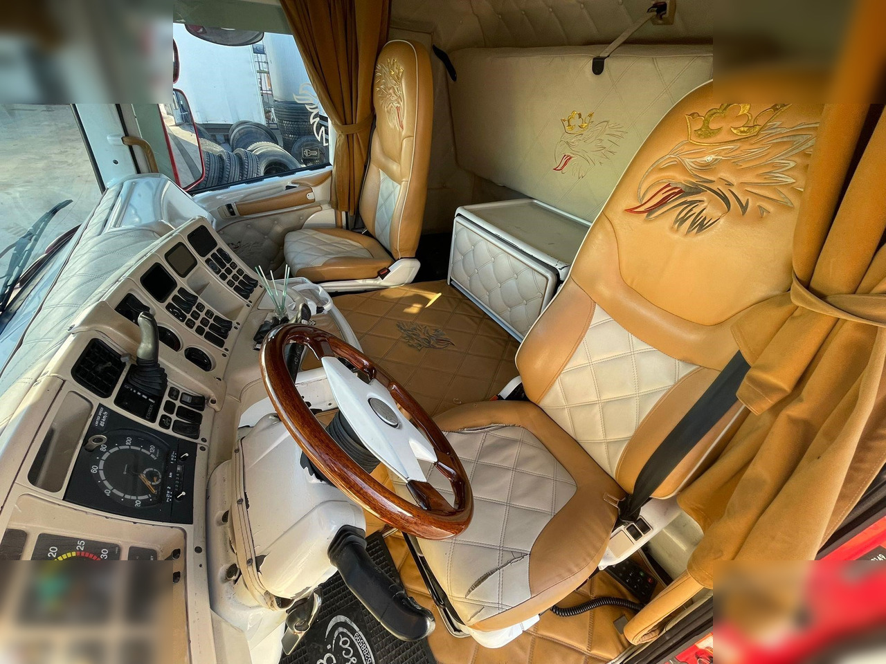 SCANIA R124.420 - Vilcējs: foto 5 SCANIA R124.420 - Vilcējs: foto 5