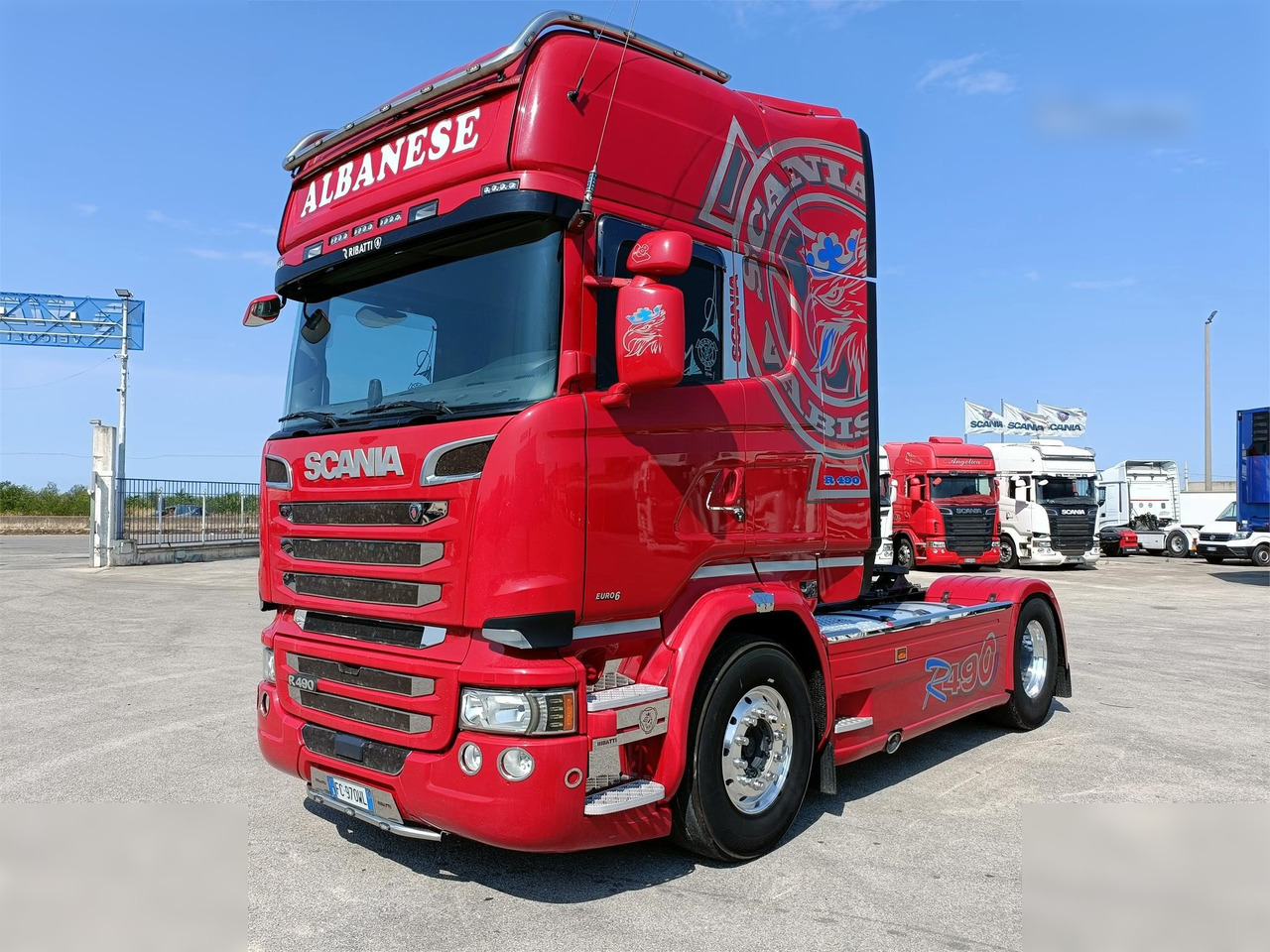 Vilcējs SCANIA R490: foto 1