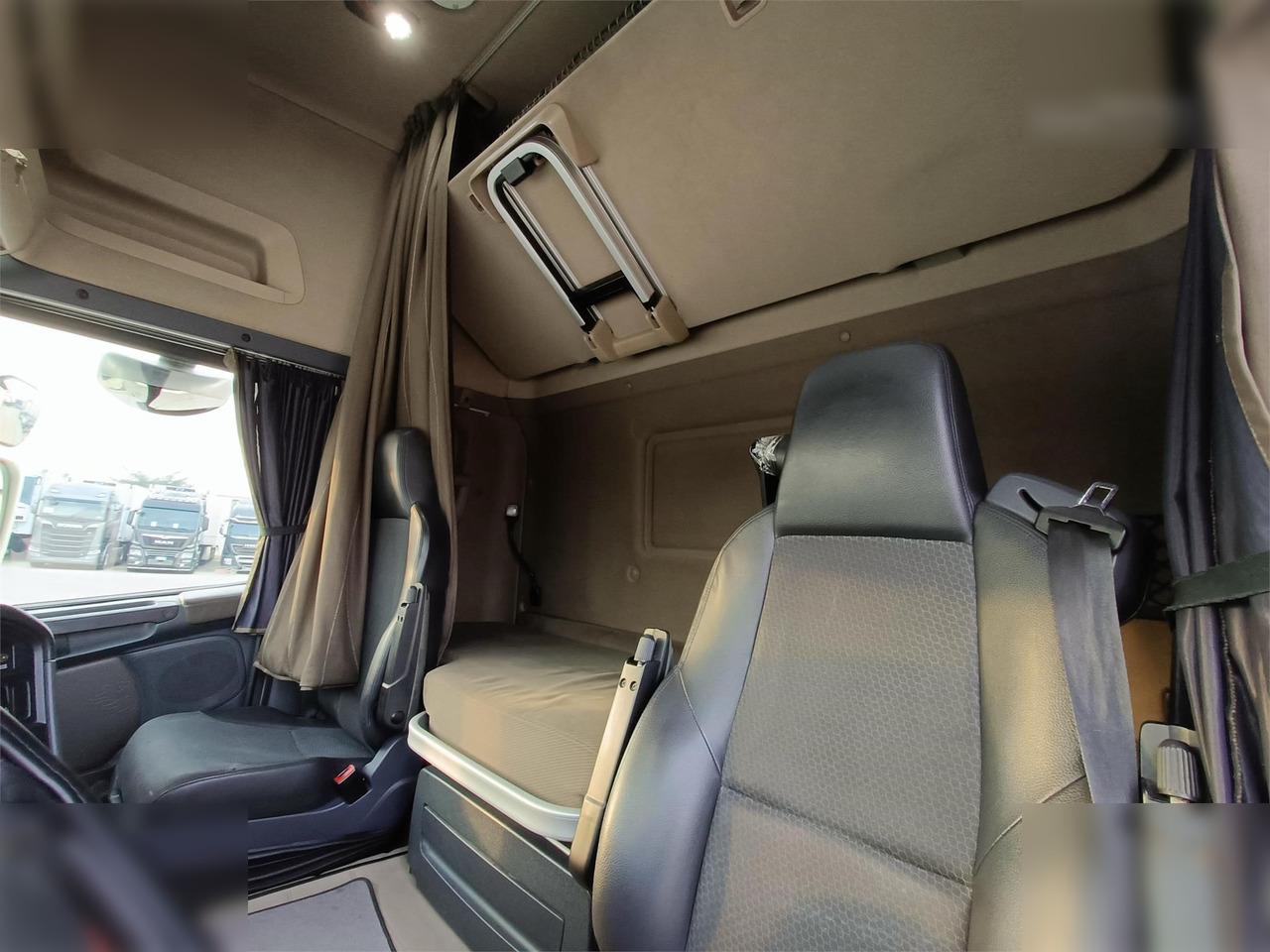 SCANIA R490 - Vilcējs: foto 5 SCANIA R490 - Vilcējs: foto 5