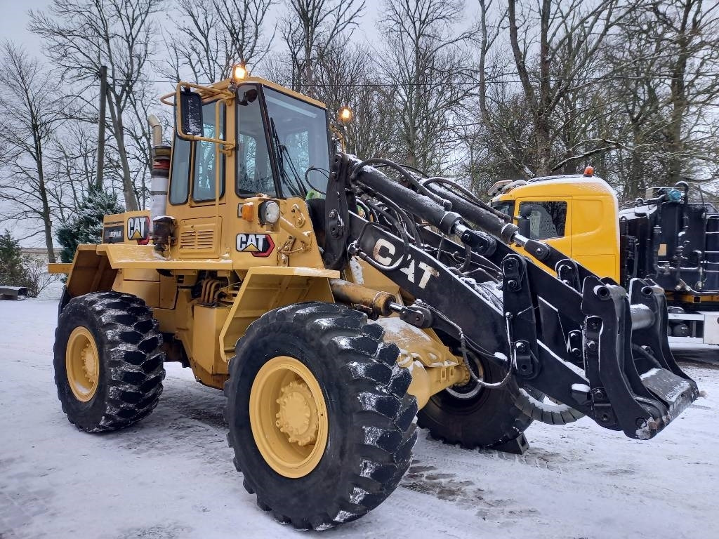 Riteņu iekrāvējs CAT IT 28 B: foto 10