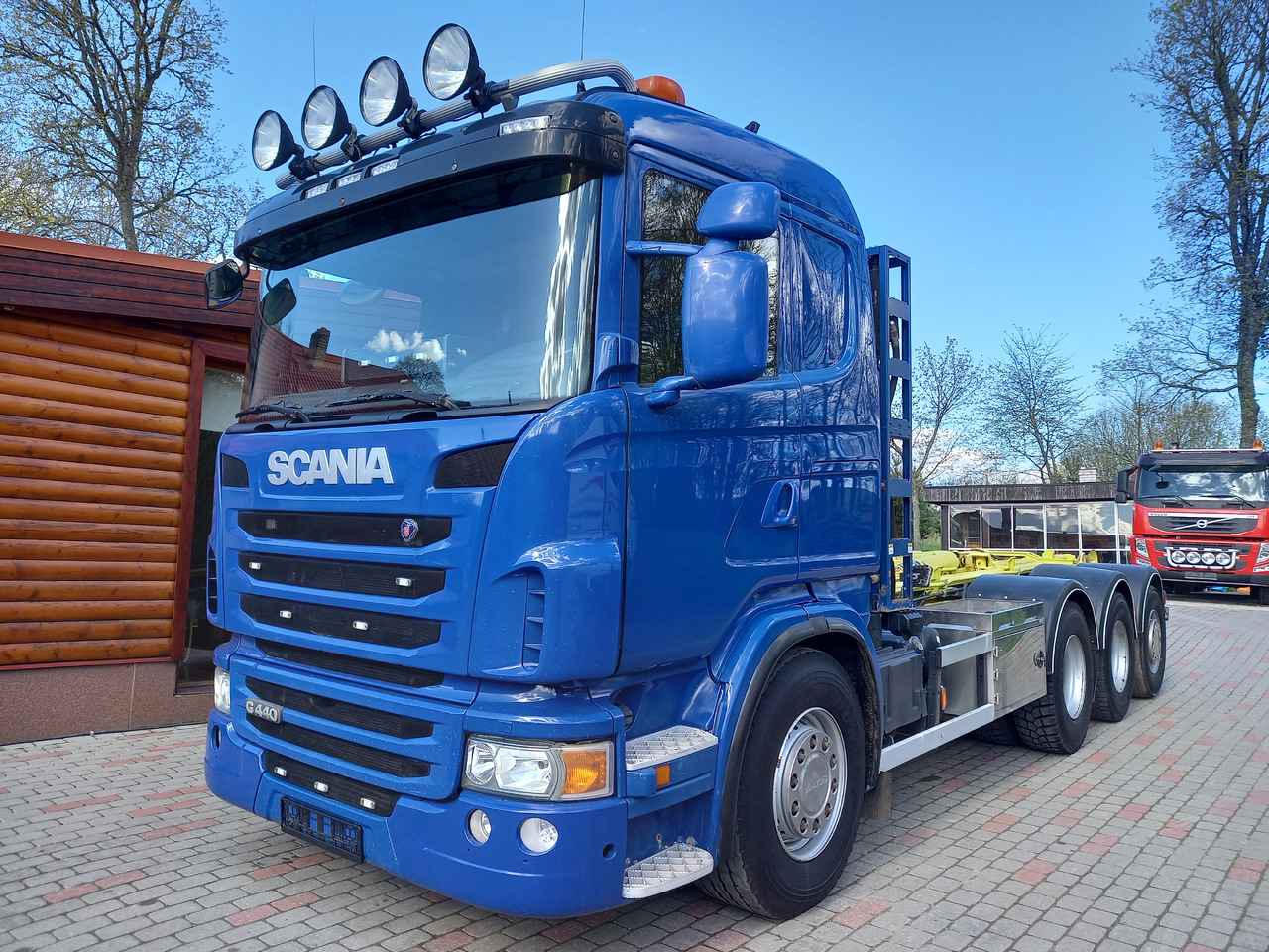 SCANIA G440, 8x4, GROSS WEIGHT 36000 KG. - Pacēlājs ar āķi: foto 1 SCANIA G440, 8x4, GROSS WEIGHT 36000 KG. - Pacēlājs ar āķi: foto 1