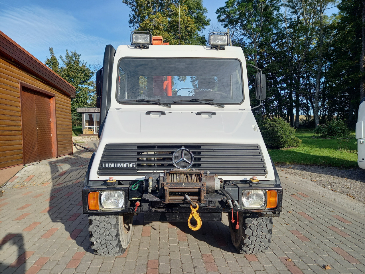 UNIMOG U100L - Kravas auto ar manipulatoru: foto 4 UNIMOG U100L - Kravas auto ar manipulatoru: foto 4