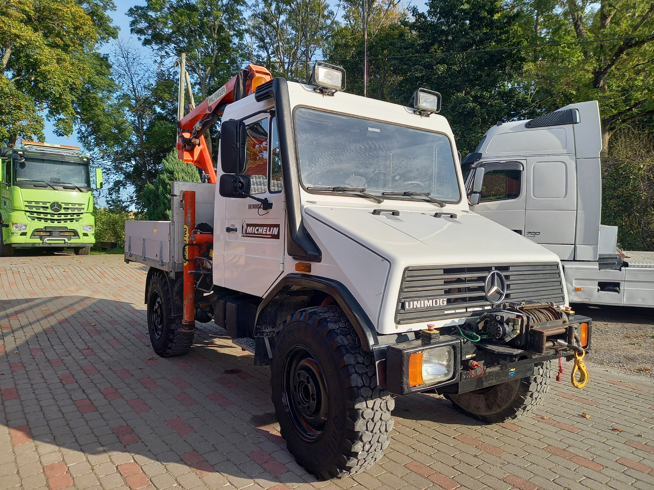 UNIMOG U100L - Kravas auto ar manipulatoru: foto 5 UNIMOG U100L - Kravas auto ar manipulatoru: foto 5