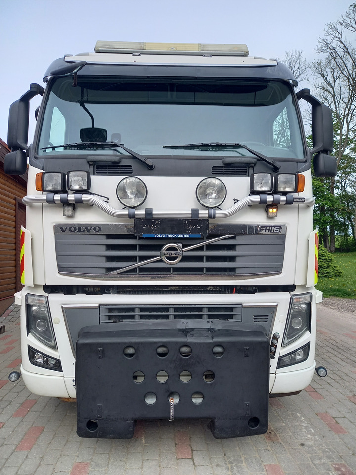 VOLVO FH16, 8x4, BIG AXLES, RETARDER, GW 39500 KG - Kravas automašīna pašizgāzējs: foto 4 VOLVO FH16, 8x4, BIG AXLES, RETARDER, GW 39500 KG - Kravas automašīna pašizgāzējs: foto 4