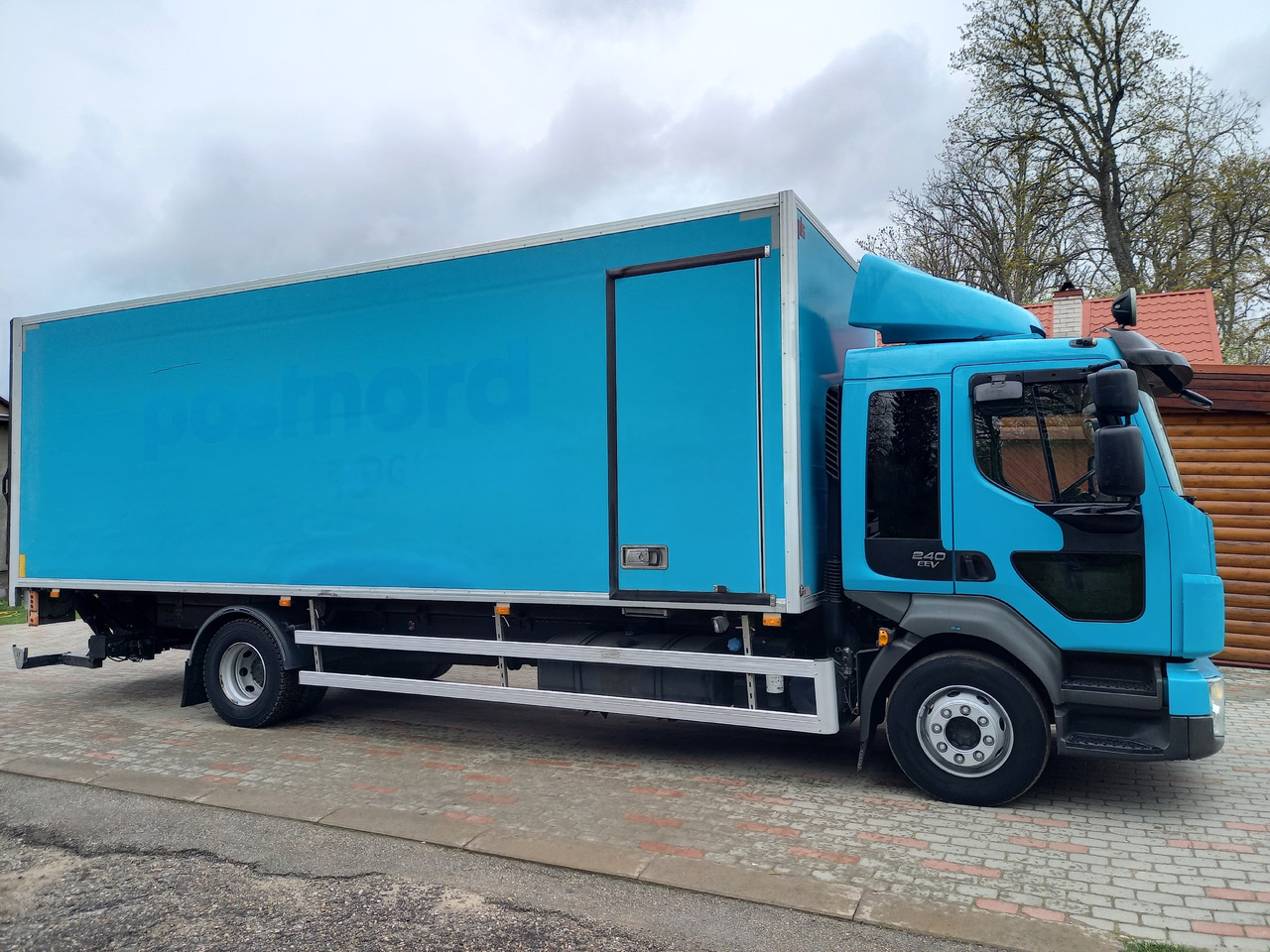 Kravas automašīna ar slēgto virsbūvi VOLVO FL, 4x2, 16000 KG. EEV: foto 9