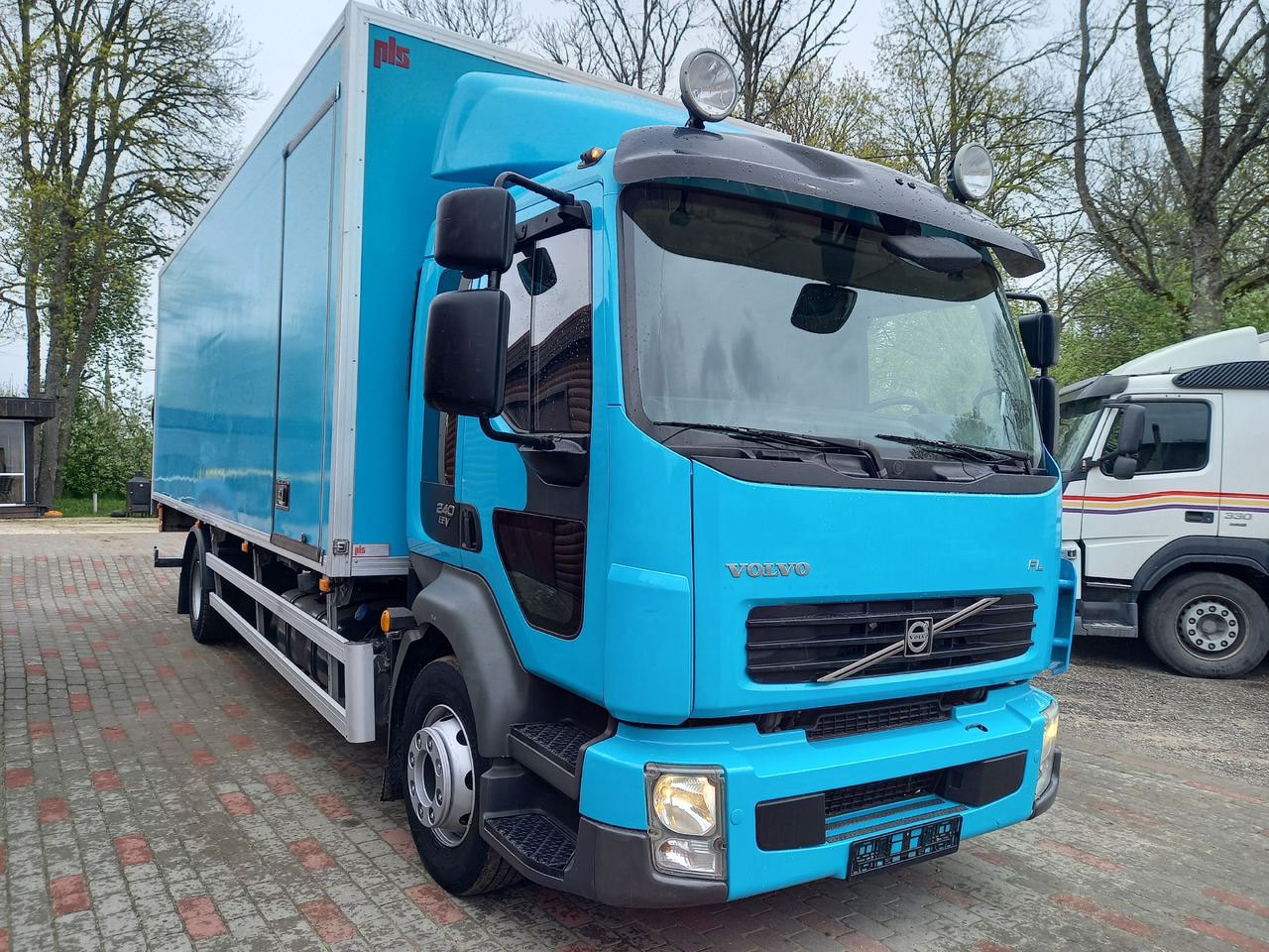 Kravas automašīna ar slēgto virsbūvi VOLVO FL, 4x2, 16000 KG. EEV: foto 7