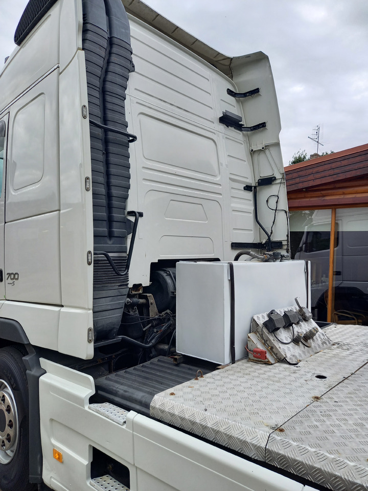 Vilcējs VOLVO FH 16, 6x4, 700, HÜDRAULIKA: foto 10