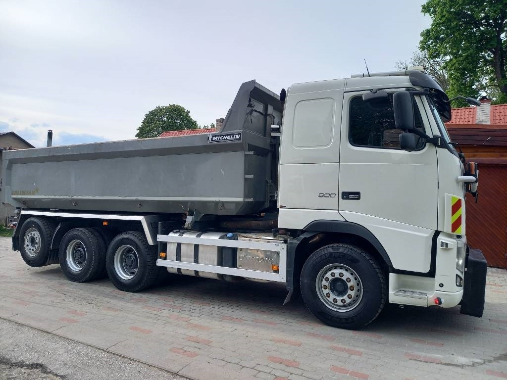 Kravas automašīna pašizgāzējs Volvo FH 16, 8x4 , RETARDER, BIG AXLES, GW 39500KG: foto 11