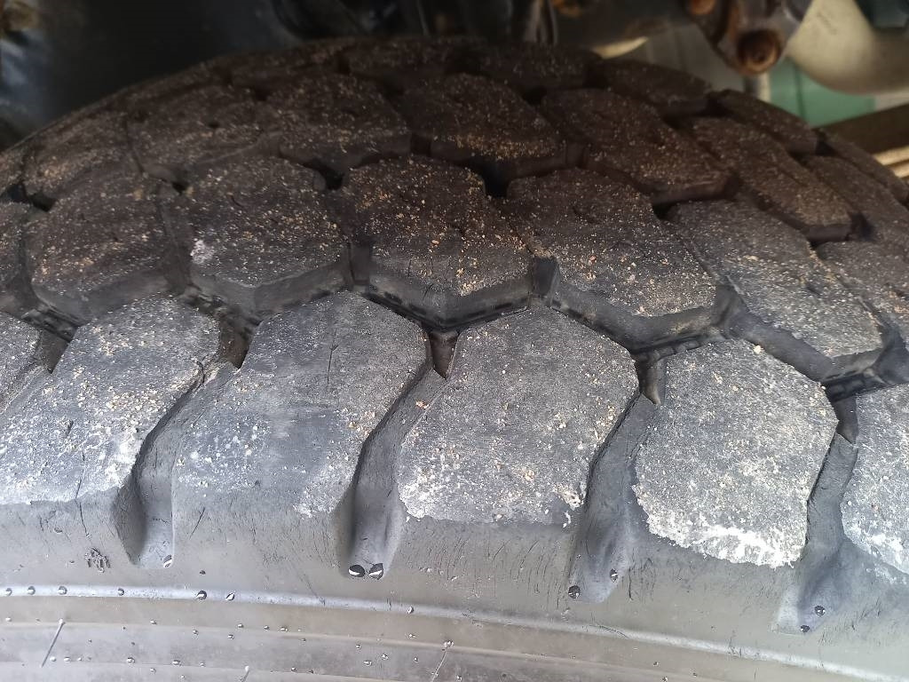 Kravas automašīna pašizgāzējs Volvo FH 16, 8x4 , RETARDER, BIG AXLES, GW 39500KG: foto 26