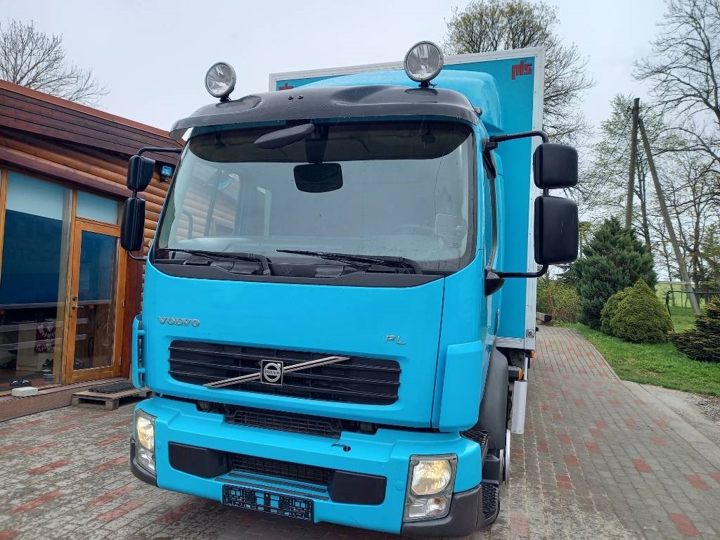Volvo FL 240, 4x2, GW 16000 KG - Kravas automašīna ar slēgto virsbūvi: foto 4 Volvo FL 240, 4x2, GW 16000 KG - Kravas automašīna ar slēgto virsbūvi: foto 4