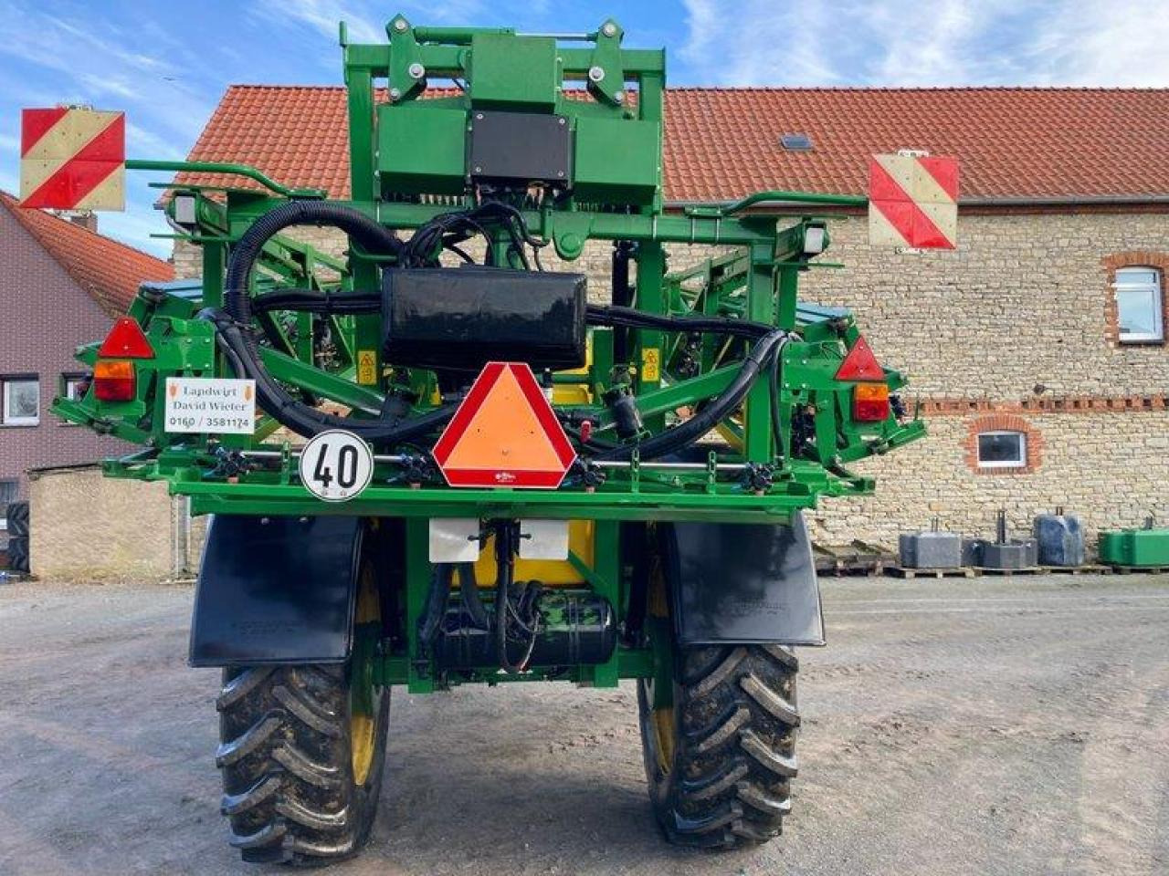 John Deere M740I - Piekabināmais miglotājs: foto 3 John Deere M740I - Piekabināmais miglotājs: foto 3