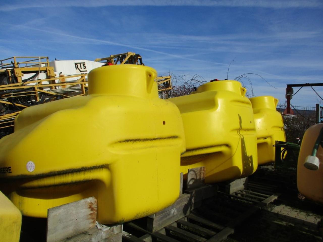 John Deere Tanks - Miglotājs: foto 1 John Deere Tanks - Miglotājs: foto 1