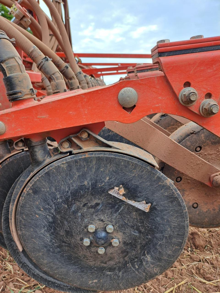 Kuhn Espro 6000R - Sējmašīna: foto 5 Kuhn Espro 6000R - Sējmašīna: foto 5