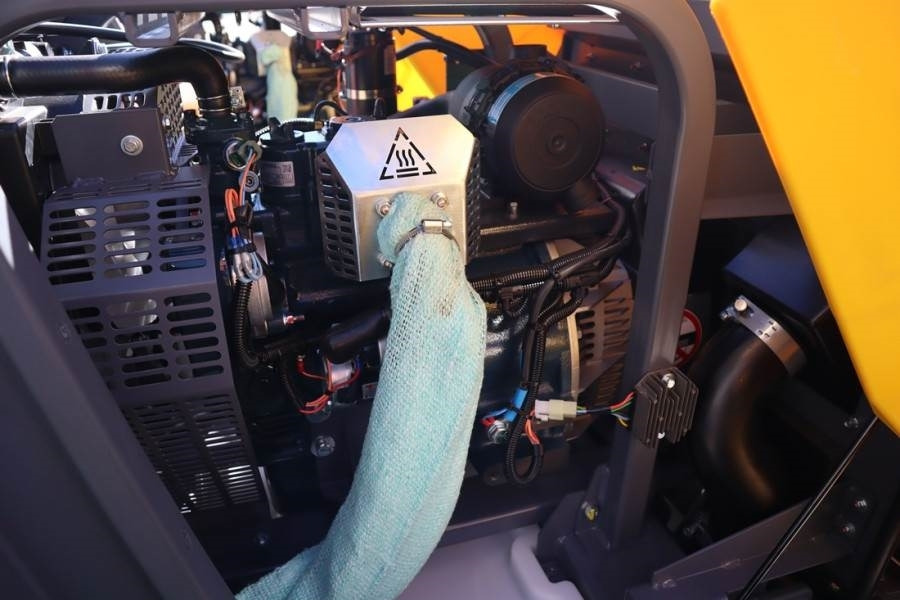 Atlas Copco Hilight H6+ Valid inspection, *Guarantee! Max Boom - Apgaismojuma stabs: foto 3 Atlas Copco Hilight H6+ Valid inspection, *Guarantee! Max Boom - Apgaismojuma stabs: foto 3