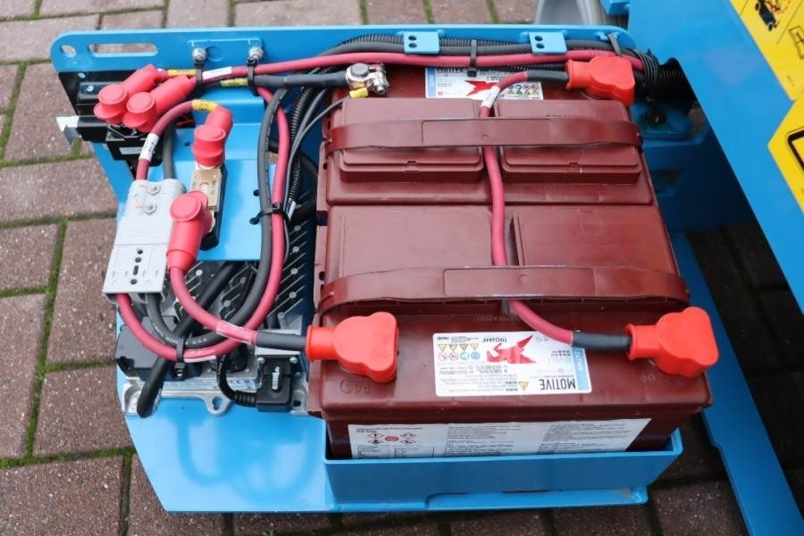 Genie GS1330M All-Electric DC Drive, 5.9m Working Height - Šķērveida pacēlājs: foto 5 Genie GS1330M All-Electric DC Drive, 5.9m Working Height - Šķērveida pacēlājs: foto 5