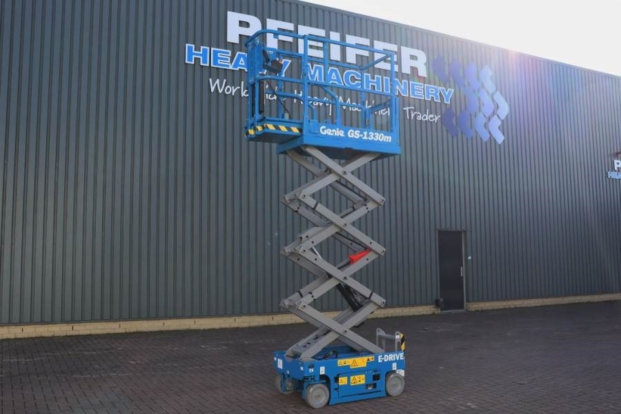 Genie GS1330M Valid inspection, *Guarantee! All-Electric - Šķērveida pacēlājs: foto 3 Genie GS1330M Valid inspection, *Guarantee! All-Electric - Šķērveida pacēlājs: foto 3