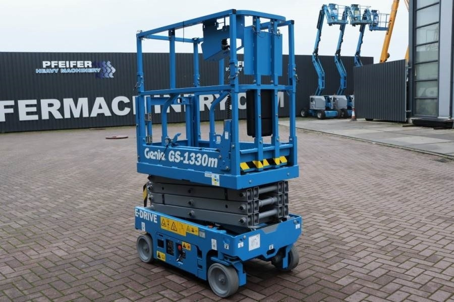 Genie GS1330M Valid inspection, *Guarantee! All-Electric - Šķērveida pacēlājs: foto 2 Genie GS1330M Valid inspection, *Guarantee! All-Electric - Šķērveida pacēlājs: foto 2